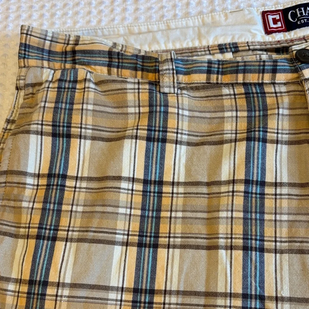 Chaps Men’s Size 36 Tan & Blue Plaid Cotton Shorts Flat Front